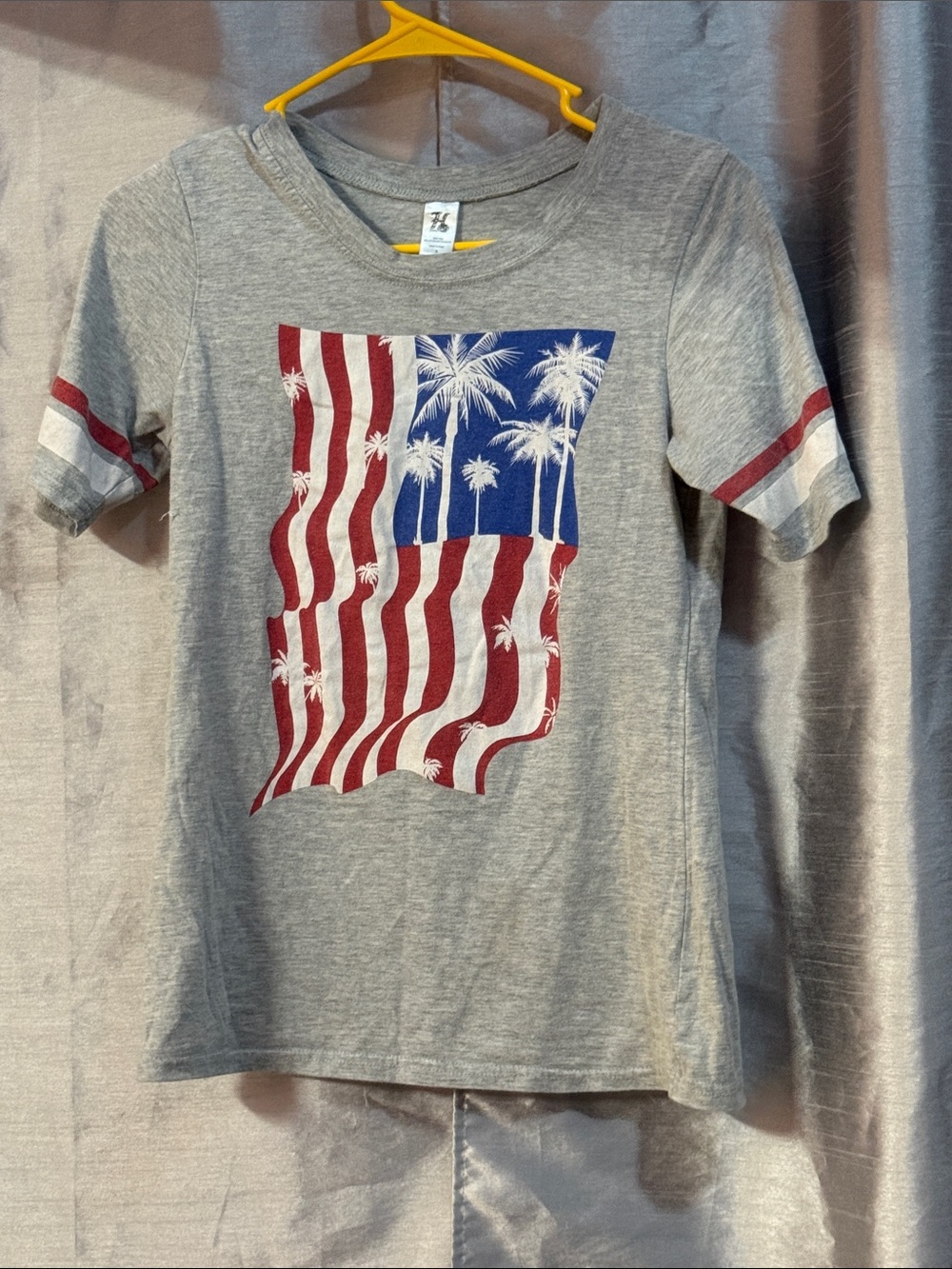 Hybrid & Company Gray Tee with Red & Blue Palm Flag Graphic